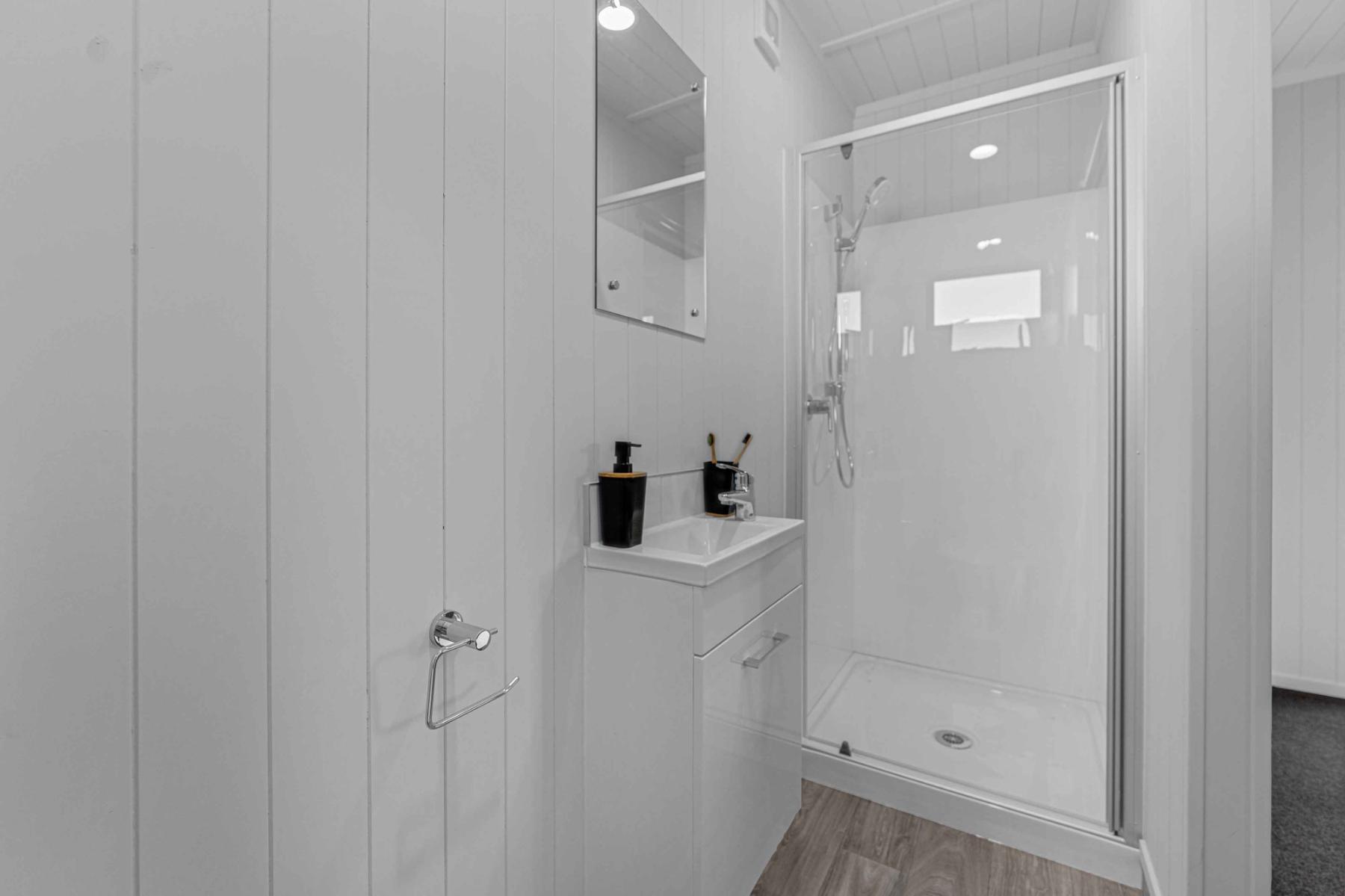 Tiny Home 141 Boundary Road, Papakura (9)